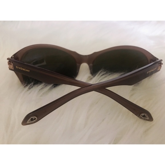 Givenchy Womens Oval Rim Sunglasses - Picture 4 of 5